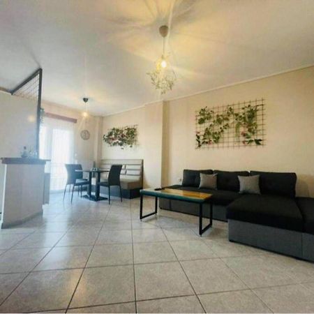 Relaxing 2 Bdr Apartment Ioannina Luaran gambar